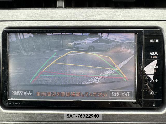 Toyota PRIUS 2013-05 7502339-7