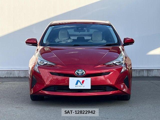 Toyota PRIUS 2015-12 7509708-14