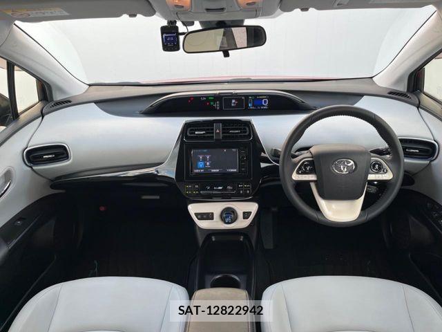 Toyota PRIUS 2015-12 7509708-1
