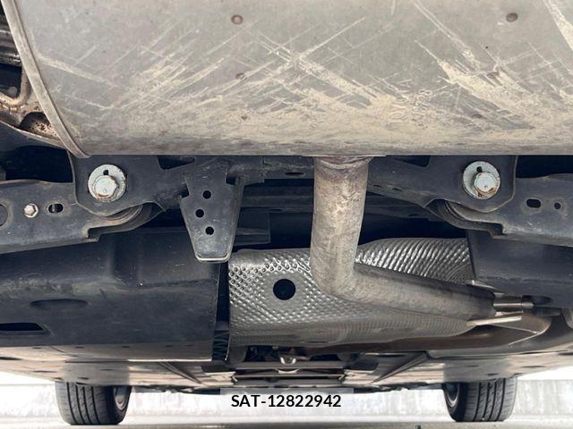 Toyota PRIUS 2015-12 7509708-19
