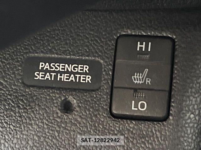 Toyota PRIUS 2015-12 7509708-6