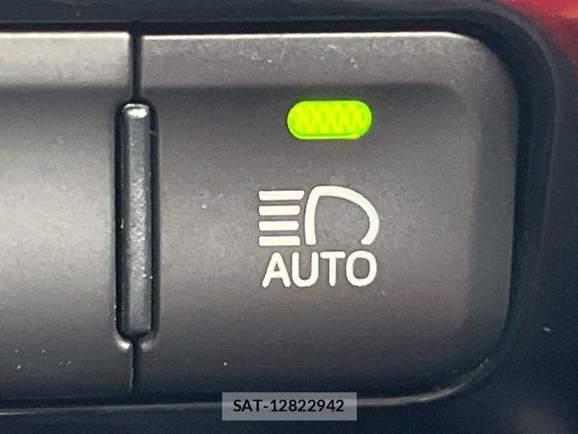 Toyota PRIUS 2015-12 7509708-7