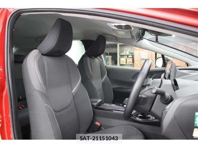 Toyota PRIUS 2023-10 7502278-24