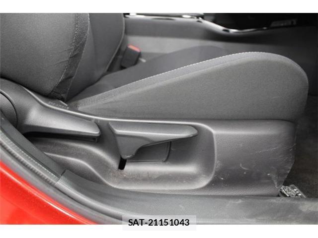 Toyota PRIUS 2023-10 7502278-25