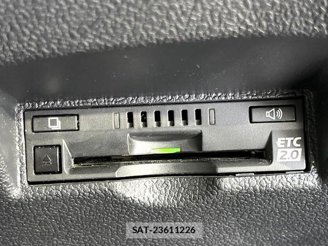 Toyota PRIUS 2018-04 7502328-5