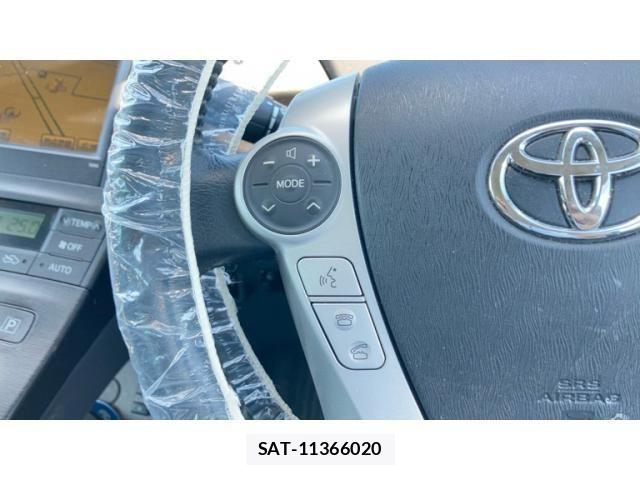 Toyota PRIUS 2010-03 7502363-13