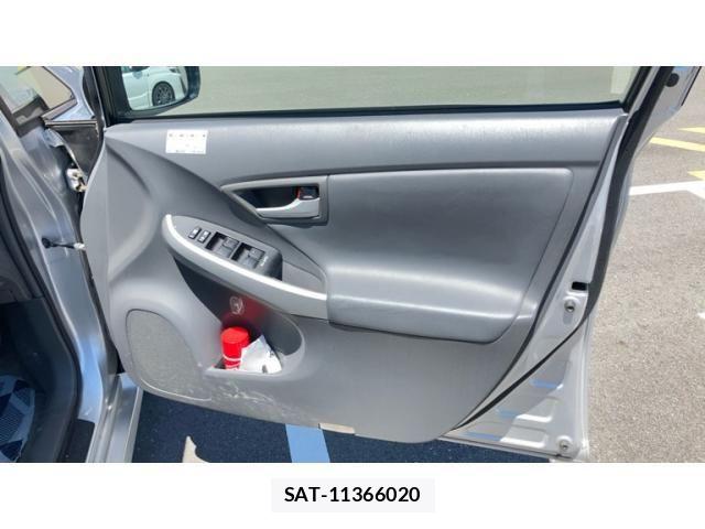 Toyota PRIUS 2010-03 7502363-22