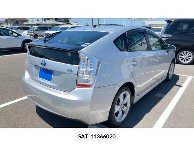 Toyota PRIUS 2010-03 7502363-3