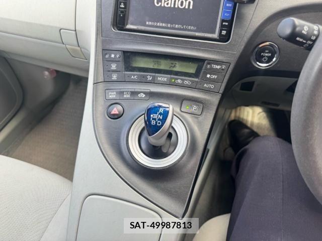 Toyota PRIUS 2010-09 7502359-17