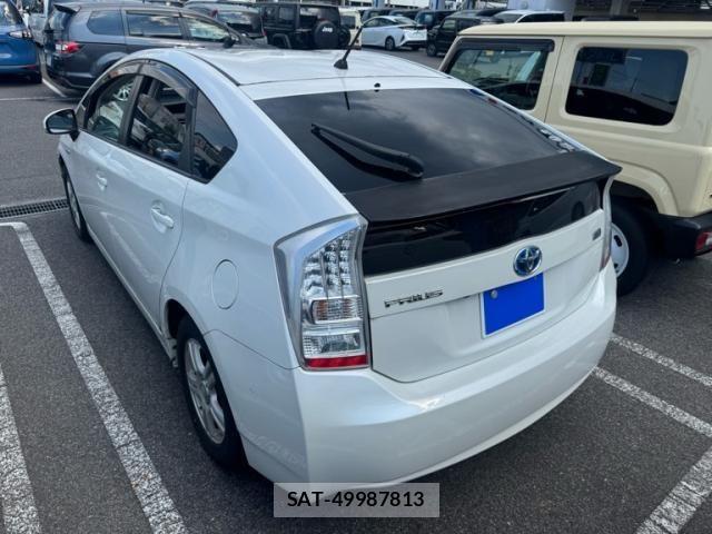 Toyota PRIUS 2010-09 7502359-3