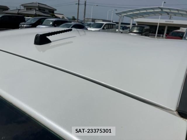 Toyota PRIUS 2012-01 7502358-4