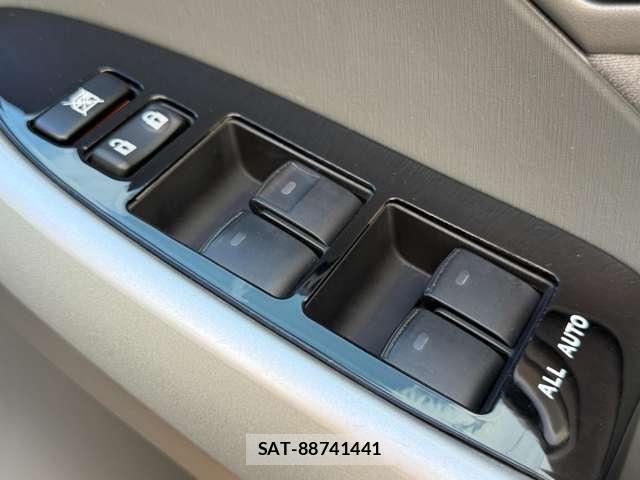 Toyota PRIUS 2010-02 7502335-21