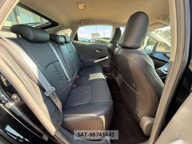 Toyota PRIUS 2010-02 7502335-25