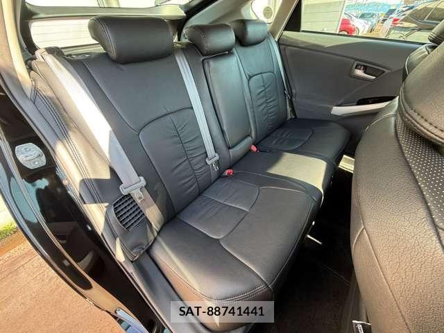 Toyota PRIUS 2010-02 7502335-26