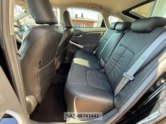 Toyota PRIUS 2010-02 7502335-28