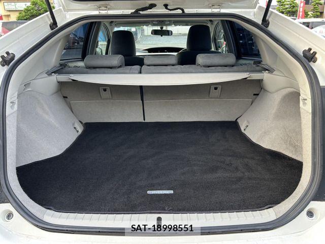 Toyota PRIUS 2010-06 7502340-14