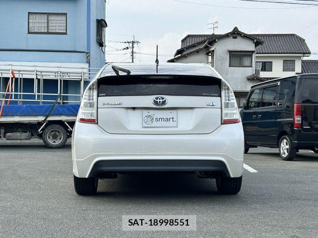 Toyota PRIUS 2010-06 7502340-7