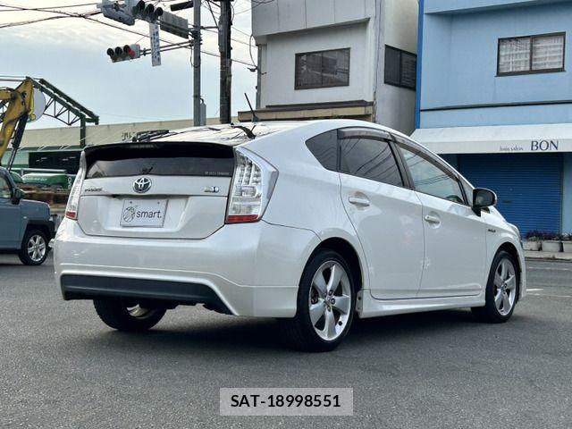 Toyota PRIUS 2010-06 7502340-8