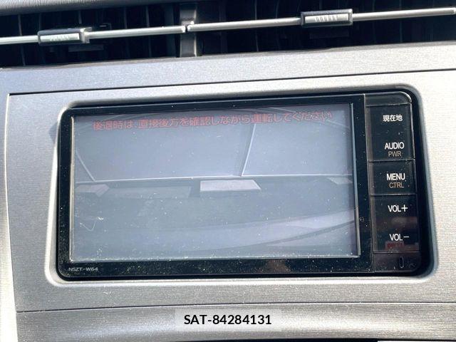 Toyota PRIUS 2015-04 7509716-3