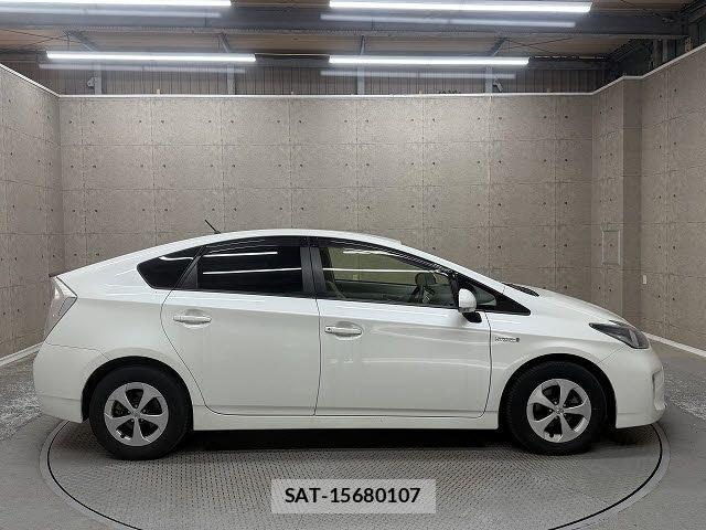 Toyota PRIUS 2012-07 7502332-5
