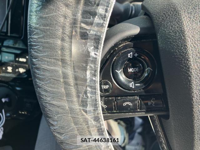 Toyota PRIUS 2019-08 7502324-17