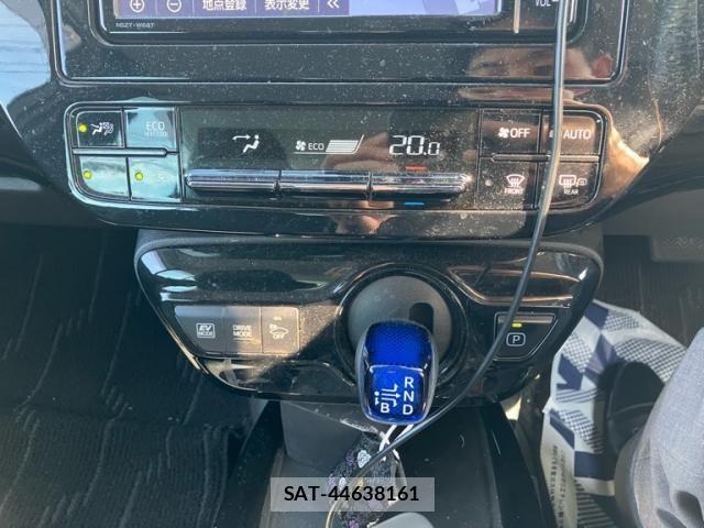 Toyota PRIUS 2019-08 7502324-23