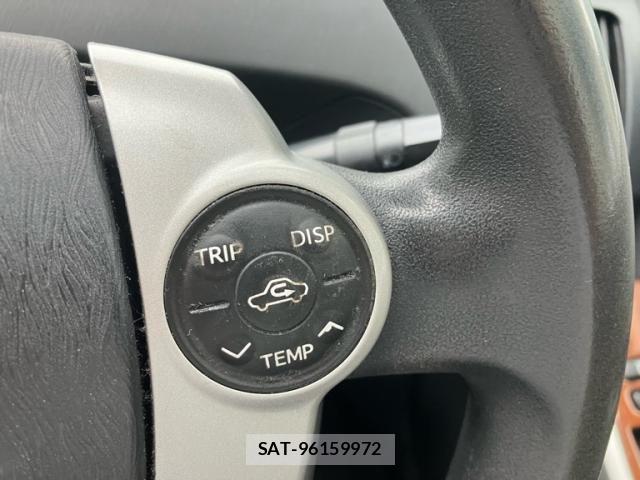 Toyota PRIUS 2010-08 7502351-11