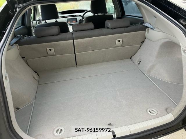 Toyota PRIUS 2010-08 7502351-24