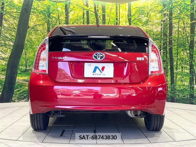Toyota PRIUS 2012-06 7509718-14