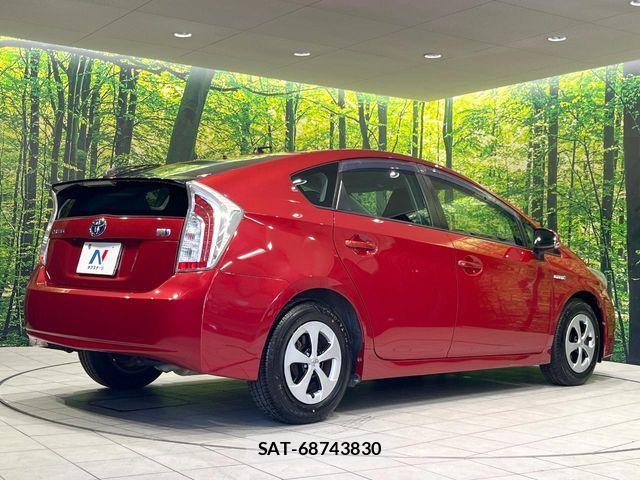 Toyota PRIUS 2012-06 7509718-16