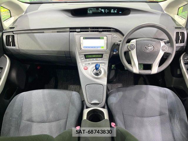 Toyota PRIUS 2012-06 7509718-1