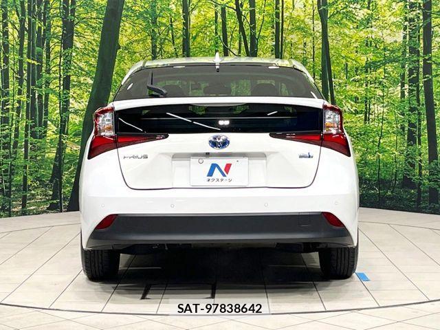 Toyota PRIUS 2021-09 7502288-14