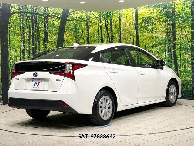 Toyota PRIUS 2021-09 7502288-16