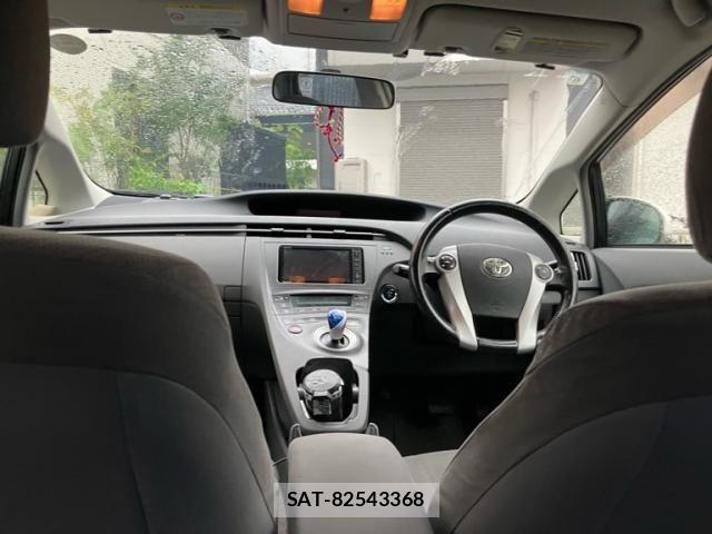 Toyota PRIUS 2010-09 7509738-11