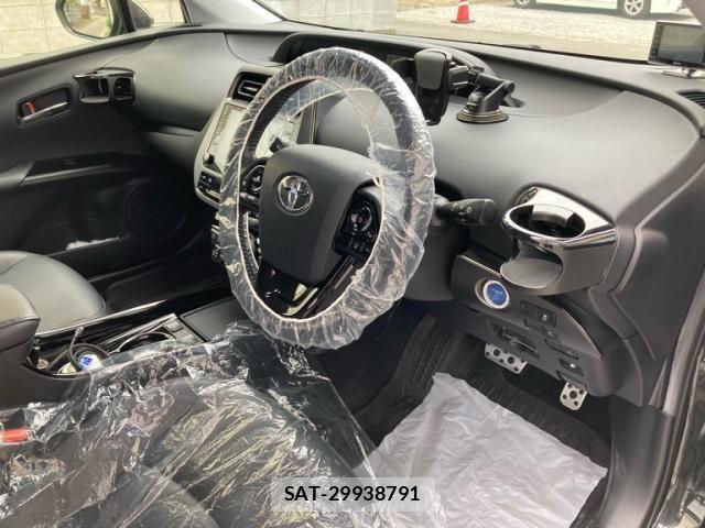 Toyota PRIUS 2022-03 7502286-10