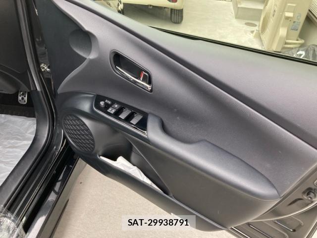 Toyota PRIUS 2022-03 7502286-16