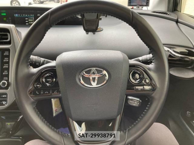 Toyota PRIUS 2022-03 7502286-18