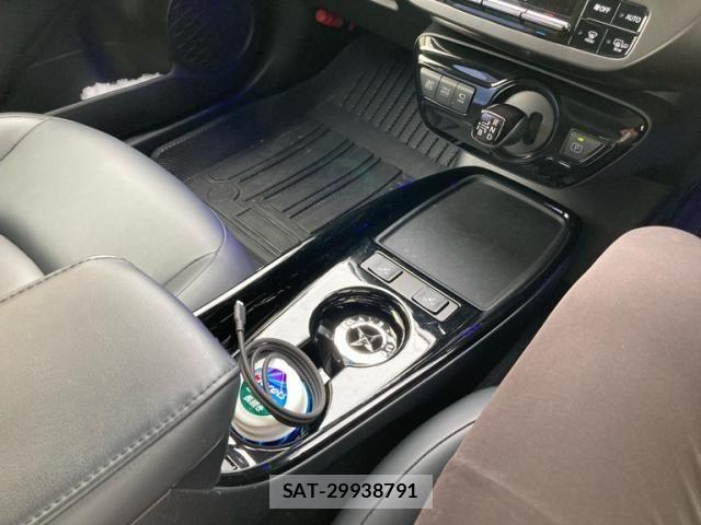 Toyota PRIUS 2022-03 7502286-19