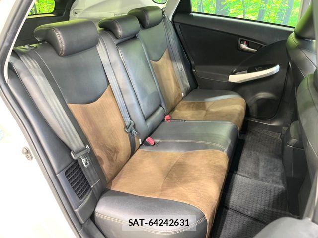 Toyota PRIUS 2013-06 7502334-8