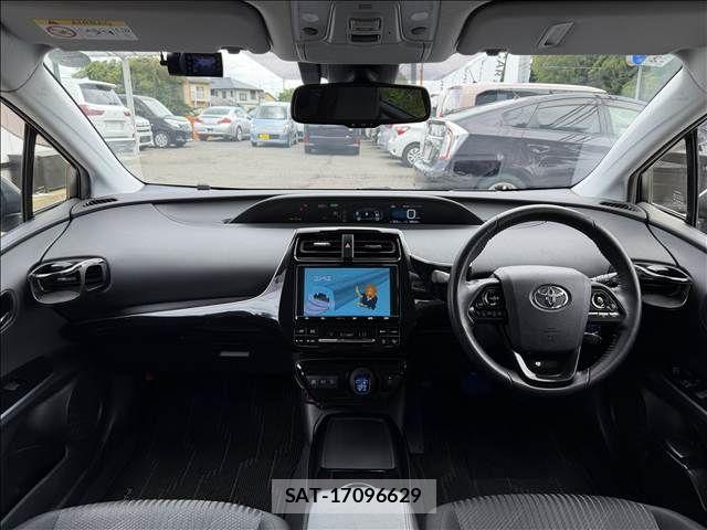Toyota PRIUS 2019-05 7502311-1