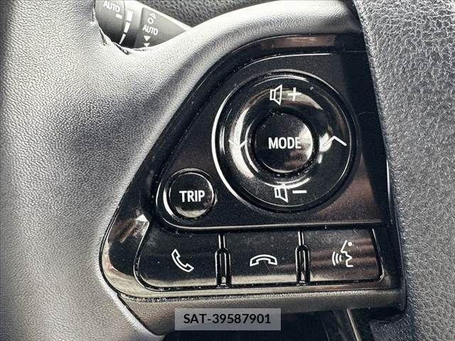 Toyota PRIUS 2019-06 7502318-21
