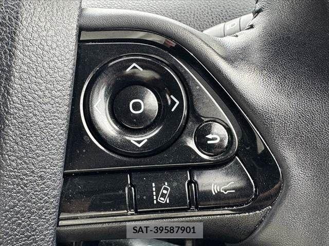 Toyota PRIUS 2019-06 7502318-22