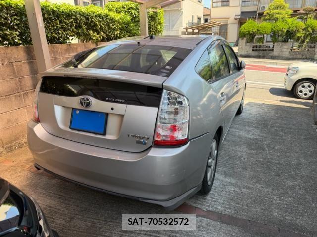 Toyota PRIUS 2006-07 7502344-2