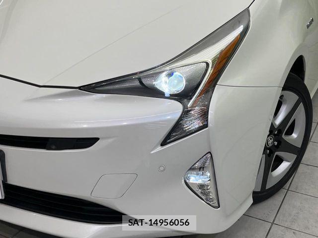 Toyota PRIUS 2018-03 7502303-11