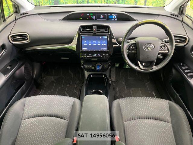 Toyota PRIUS 2018-03 7502303-1