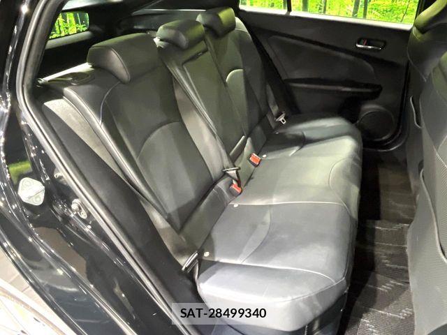 Toyota PRIUS 2018-03 7502309-8