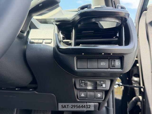 Toyota PRIUS 2025-04 7502259-12