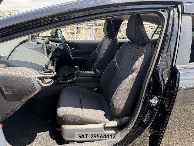 Toyota PRIUS 2025-04 7502259-6