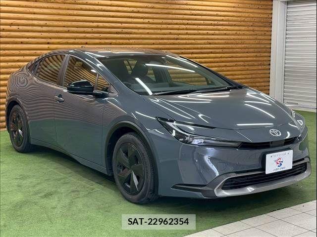 Toyota PRIUS 2023-05 7502275-15
