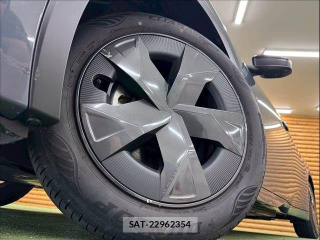Toyota PRIUS 2023-05 7502275-19